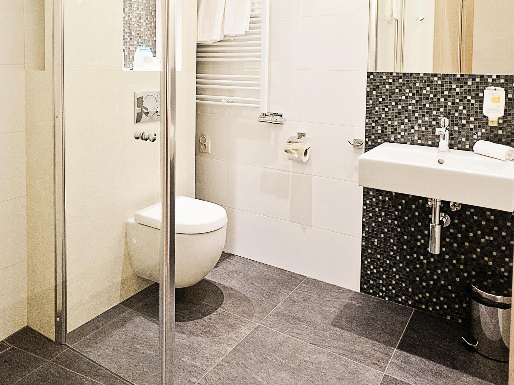Columna Medica Hotel Lask Bilik gambar
