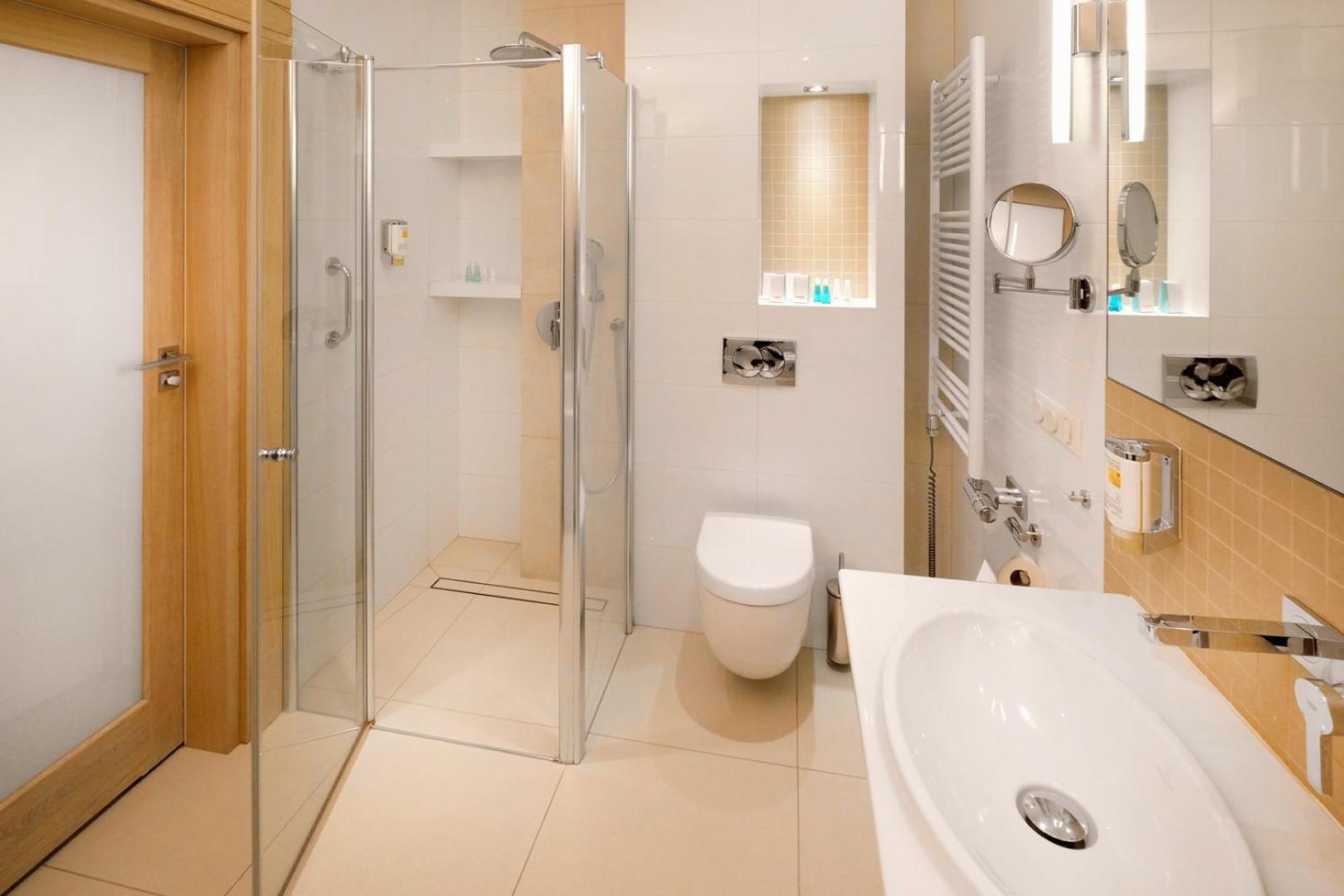 Columna Medica Hotel Lask Bilik gambar