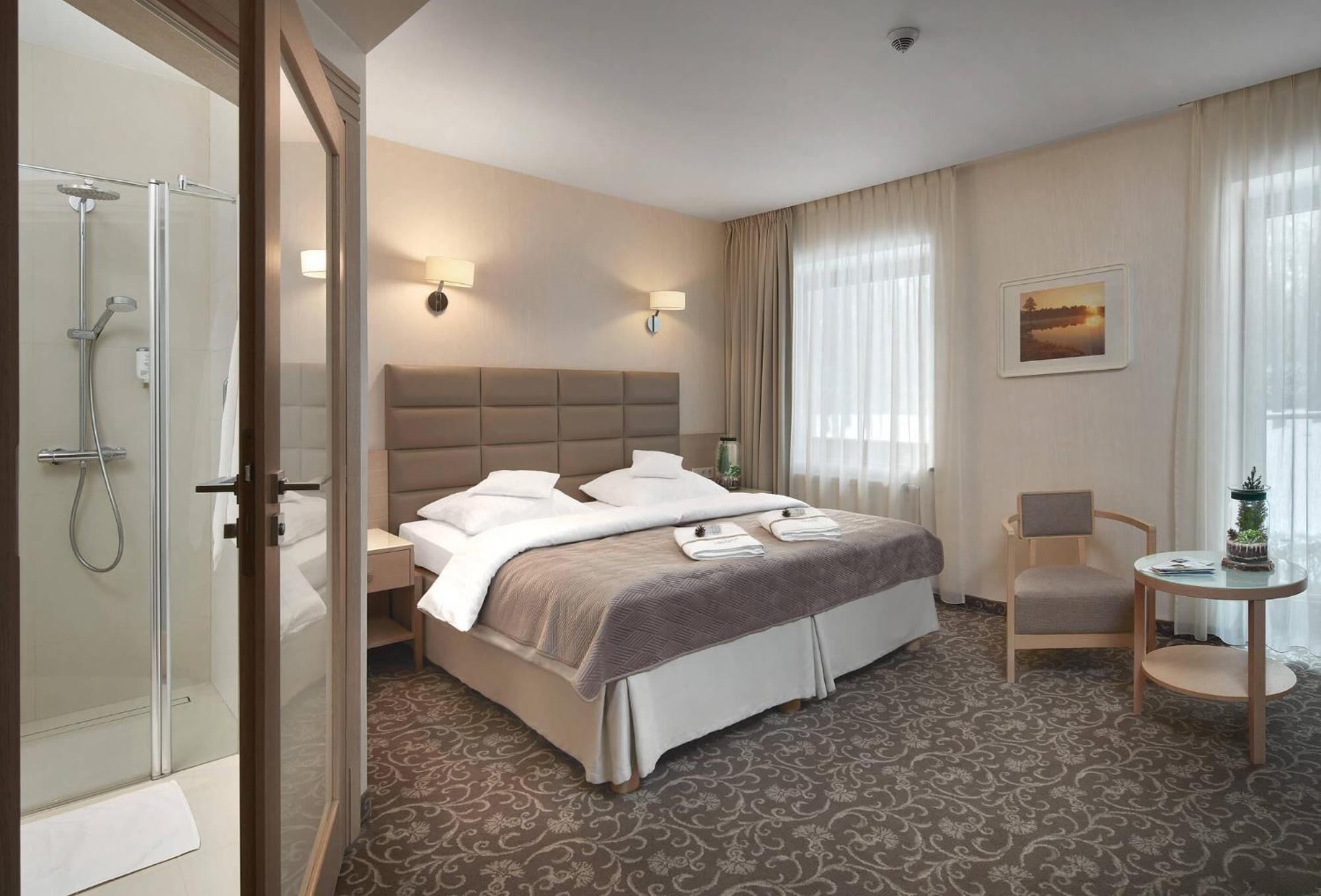 Columna Medica Hotel Lask Luaran gambar