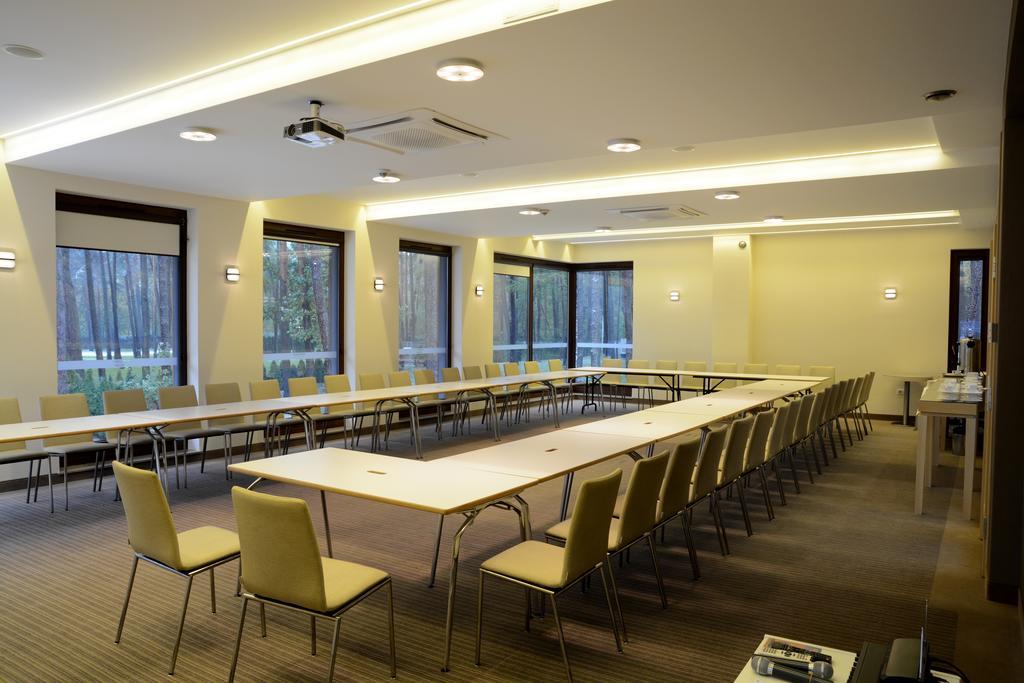 Columna Medica Hotel Lask Luaran gambar