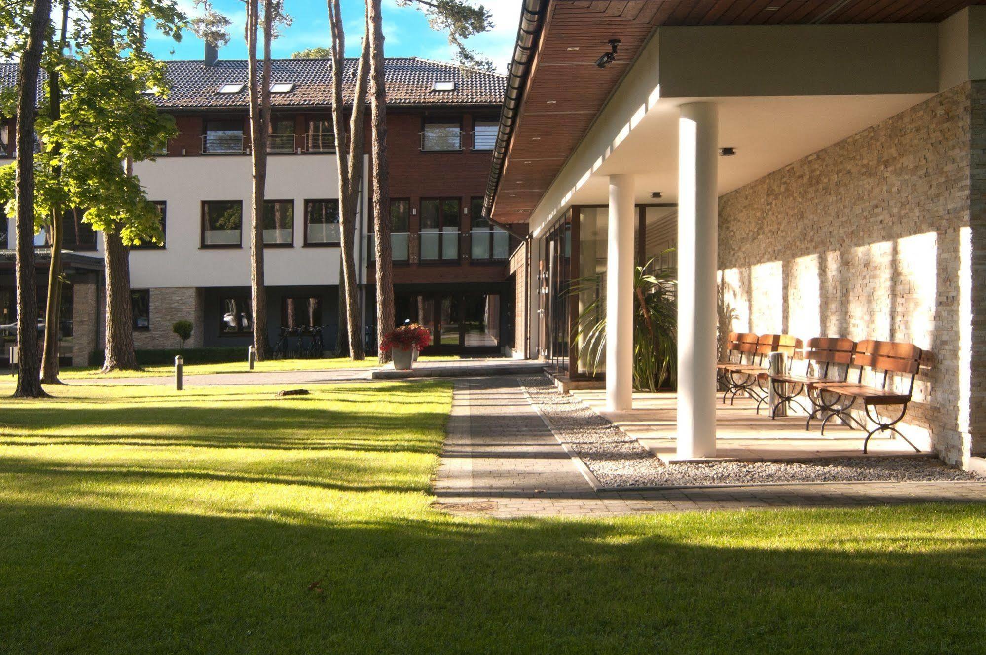 Columna Medica Hotel Lask Luaran gambar